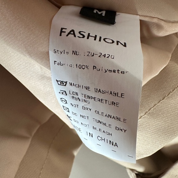 Cropped Trench Jacket Beige Medium - Picture 8 of 8